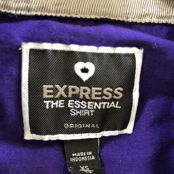 Express button down top - Picture 3 of 5